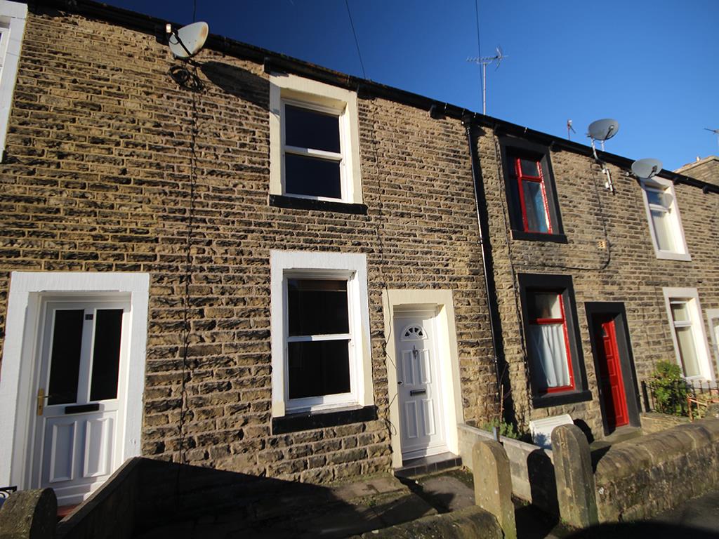 2 bedroom terraced house To Let in Earby - IMG_1153.jpg